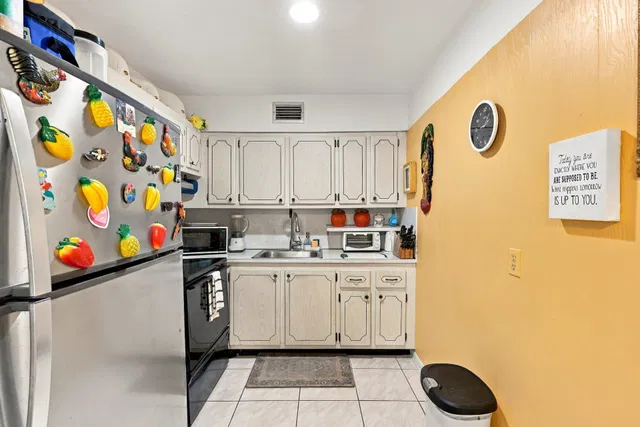 Residence photo 32