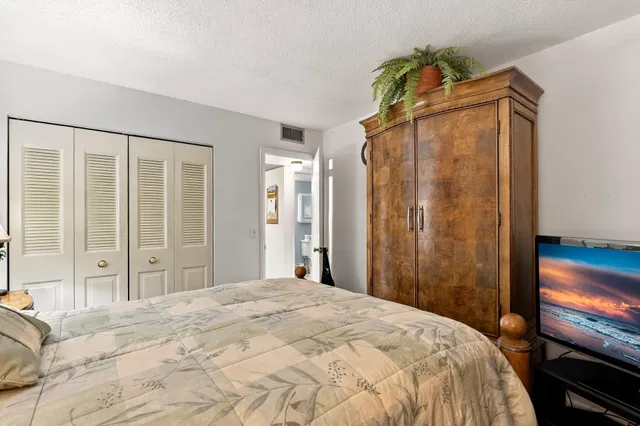 Residence photo 44