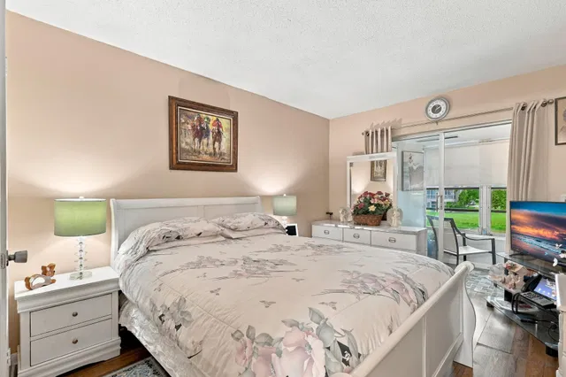 Residence photo 49