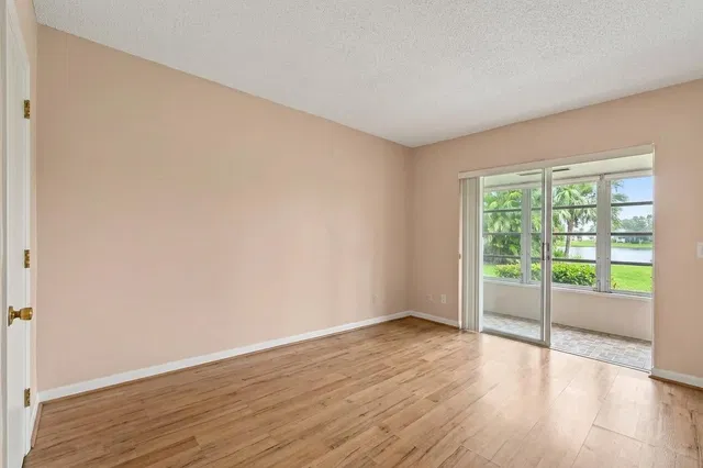 Residence photo 50