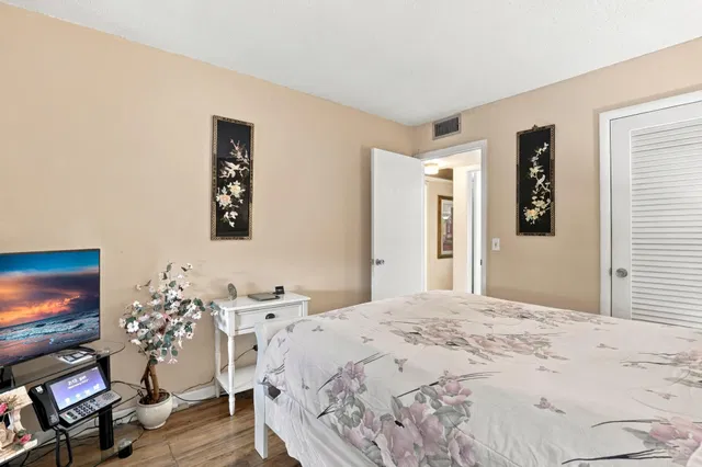 Residence photo 55