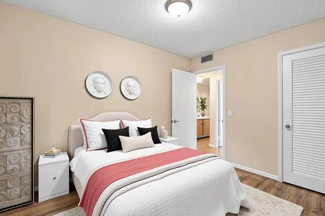 Residence photo 57