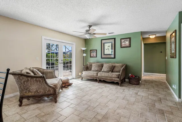  Residence photo 29