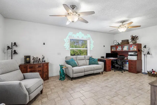  Residence photo 39
