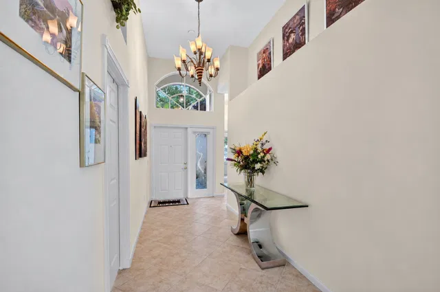 Residence photo 8