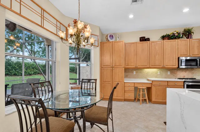 Residence photo 9