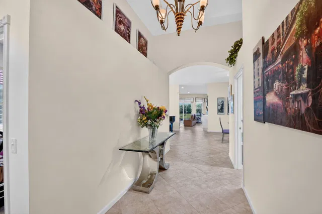 Residence photo 10