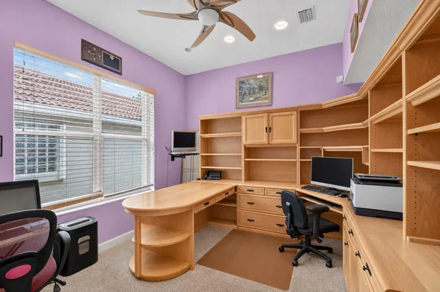 Residence photo 28