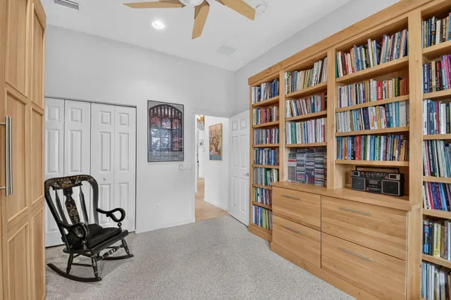 Residence photo 45