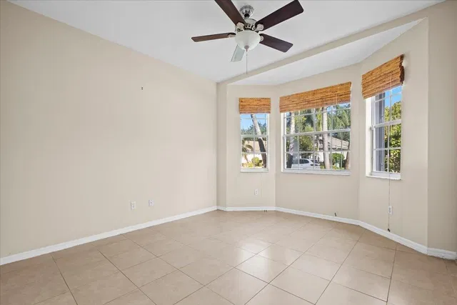  Residence photo 16
