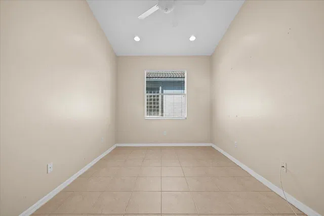  Residence photo 18