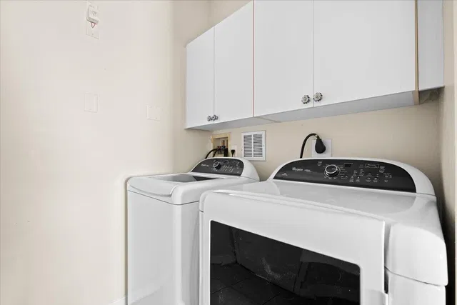  Residence photo 19