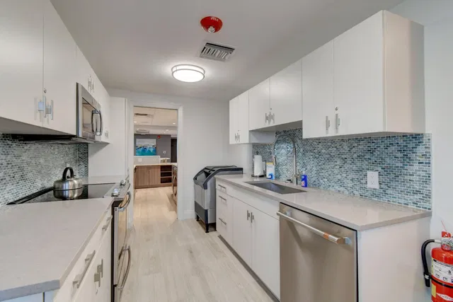  Unit 808 photo 72