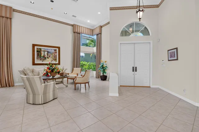 Woodfield Country Club Residence photo 8