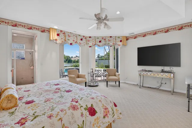 Woodfield Country Club Residence photo 28