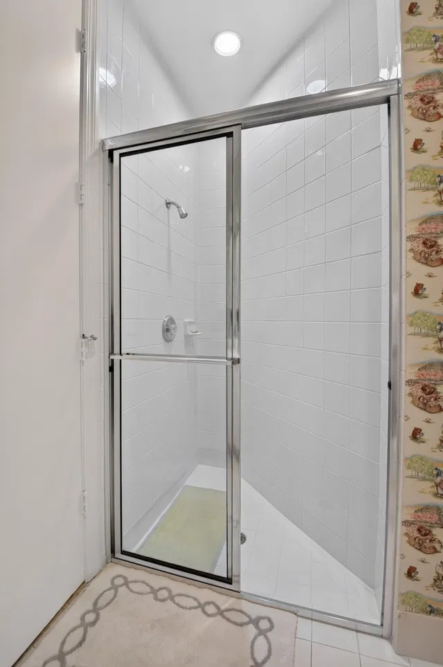 Woodfield Country Club Residence photo 39