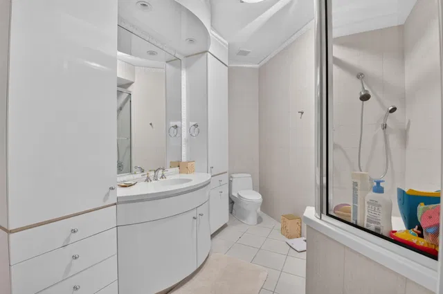 Woodfield Country Club Residence photo 41