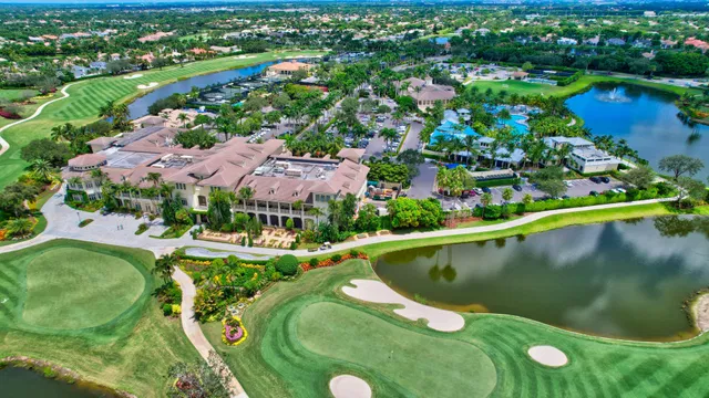 Woodfield Country Club Residence photo 92