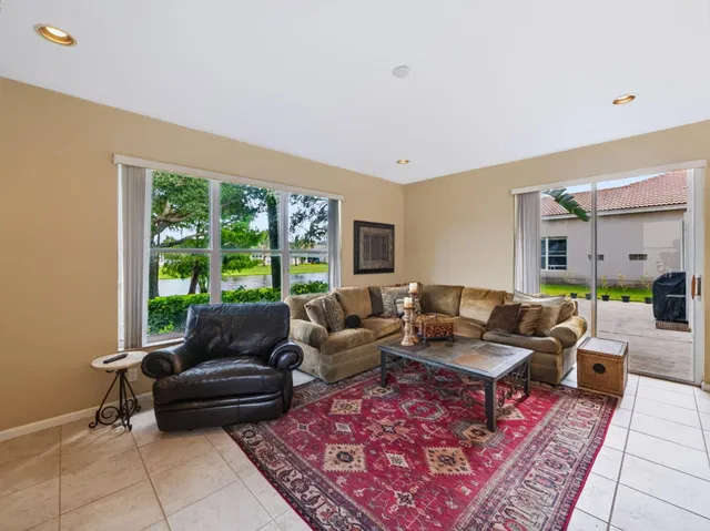 Residence photo 15