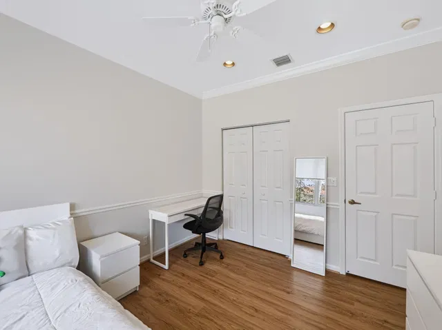 Residence photo 23