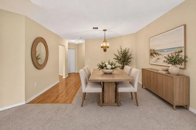 Residence photo 2
