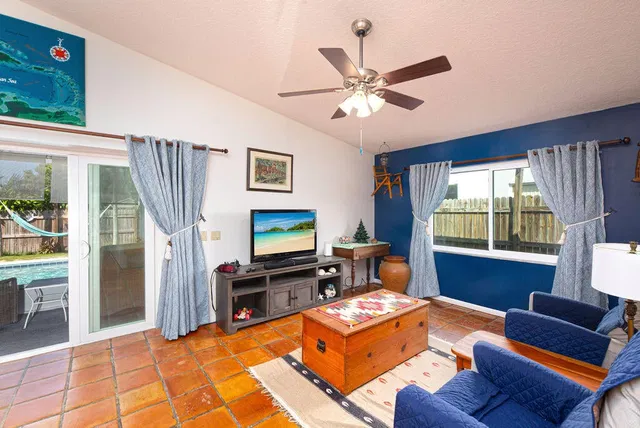 Residence photo 21