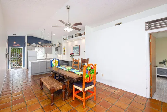 Residence photo 23