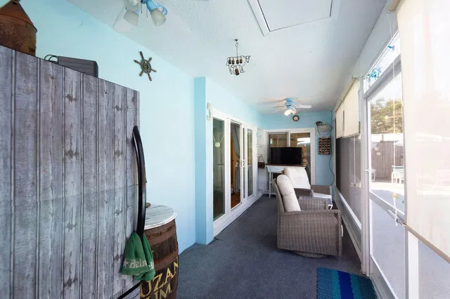 Residence photo 29