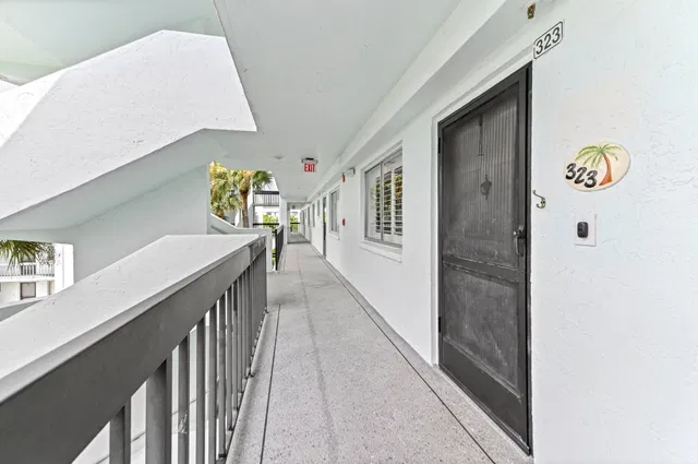 Unit 323 photo 24