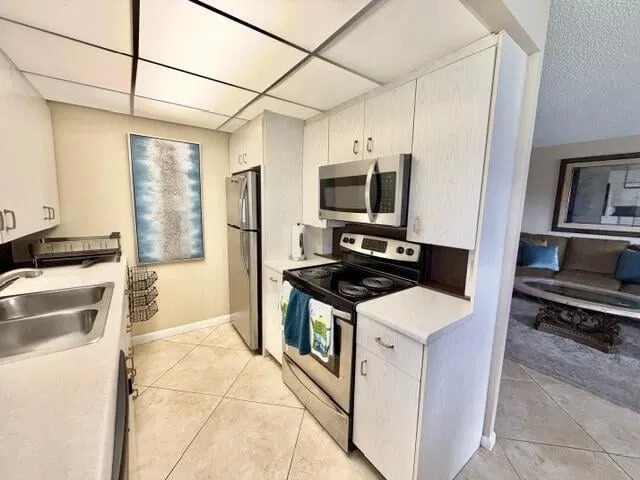 Residence photo 3
