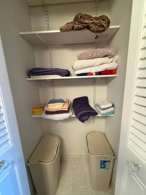 Unit 4008 photo 17