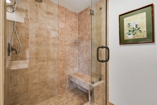 Unit 403 photo 25