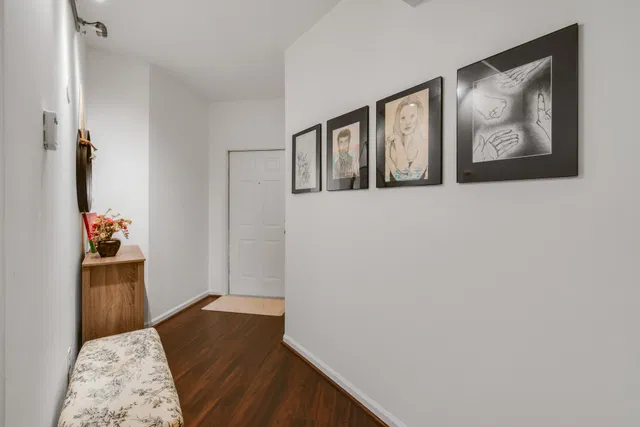 Unit 403 photo 33