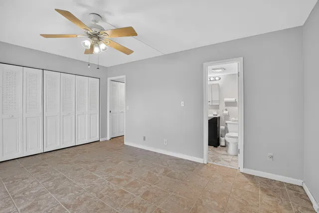 Unit 233 photo 17