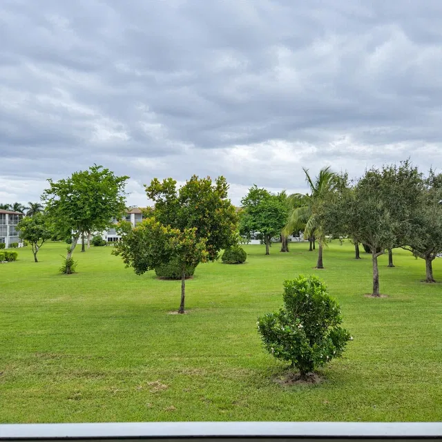 Unit 233 photo 21