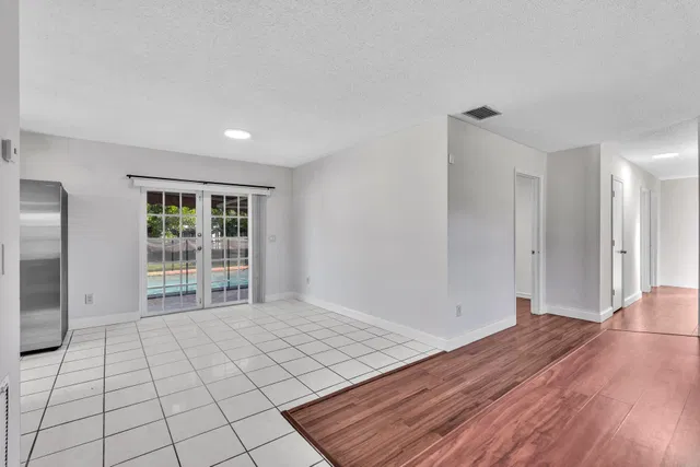Residence photo 15