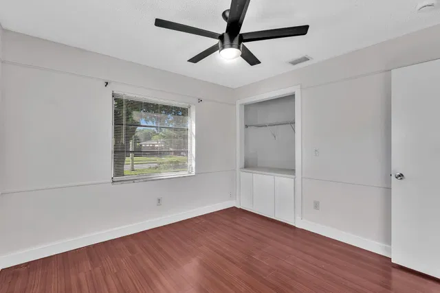 Residence photo 32