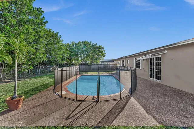 Residence photo 42