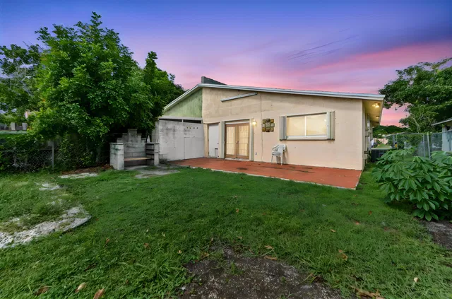  Residence photo 23