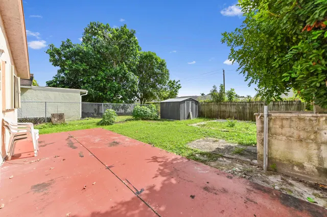  Residence photo 25
