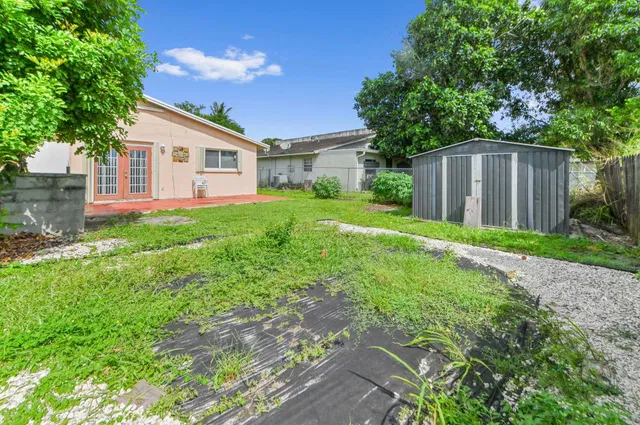  Residence photo 26
