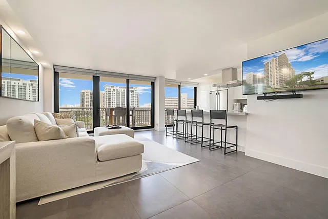 Singer Island Unit 1005 photo 2