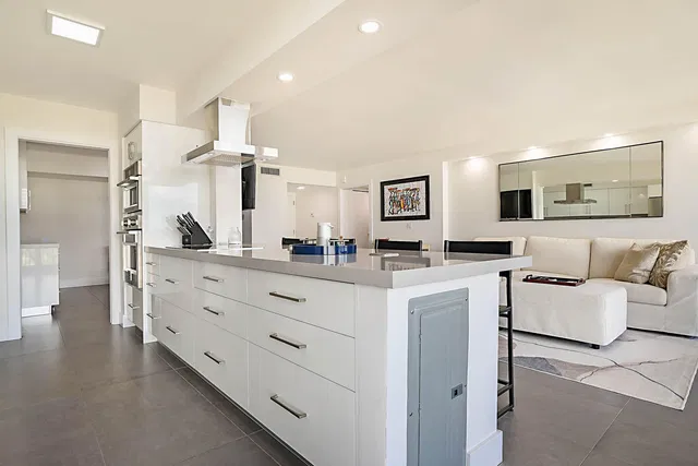 Singer Island Unit 1005 photo 14