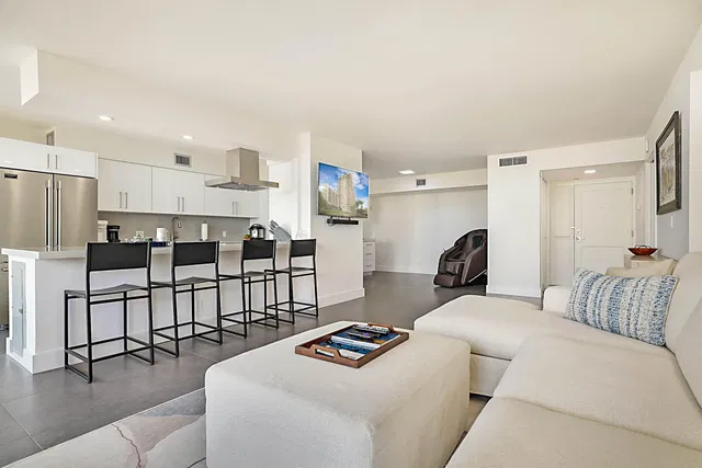 Singer Island Unit 1005 photo 18