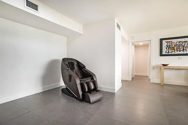 Singer Island Unit 1005 photo 20