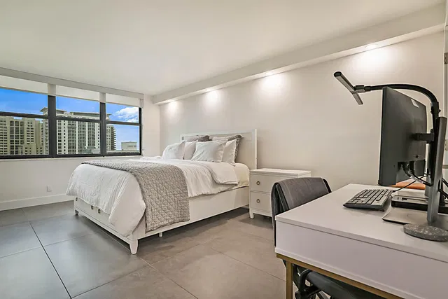 Singer Island Unit 1005 photo 23