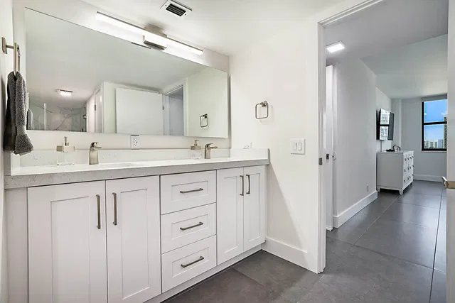 Singer Island Unit 1005 photo 26