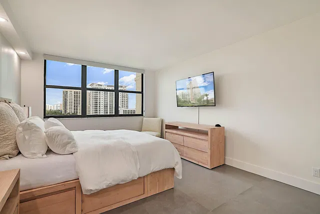 Singer Island Unit 1005 photo 29