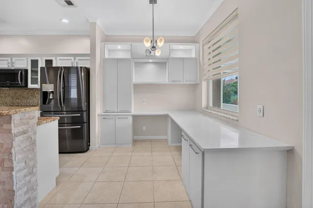  Residence photo 18