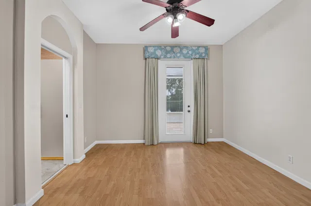  Residence photo 23